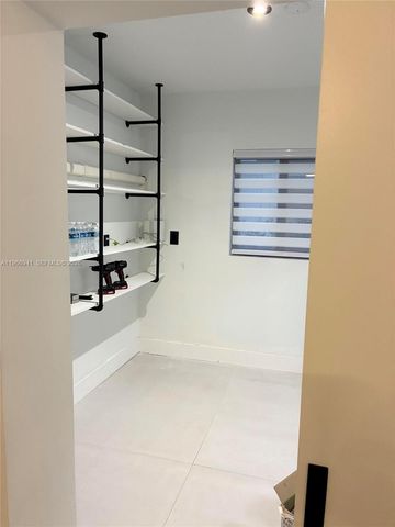 14324 Garden Dr, Miami, FL 33168