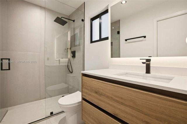 14324 Garden Dr, Miami, FL 33168