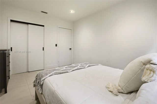 14324 Garden Dr, Miami, FL 33168