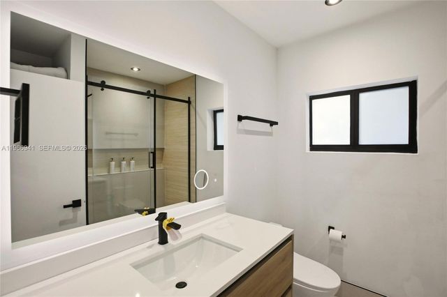 14324 Garden Dr, Miami, FL 33168