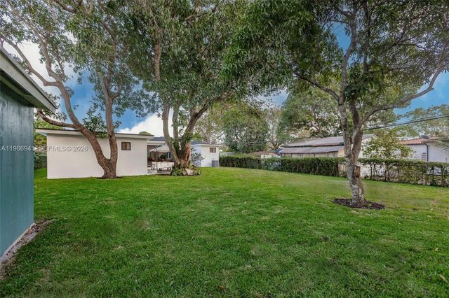 14324 Garden Dr, Miami, FL 33168