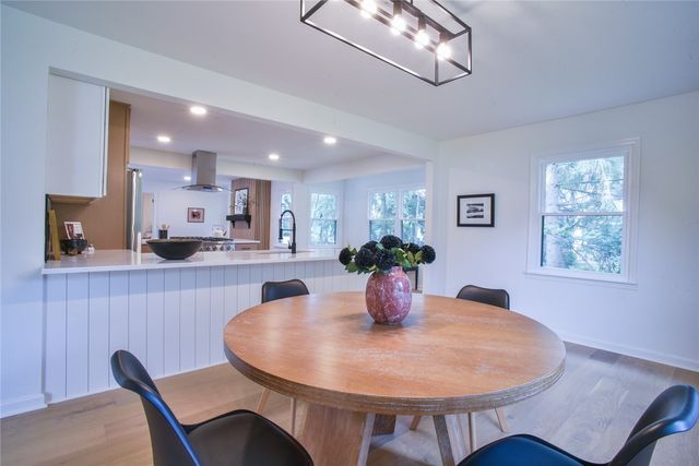 88 Stuyvesant Road, Pittsford, NY 14534