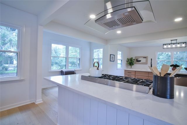 88 Stuyvesant Road, Pittsford, NY 14534