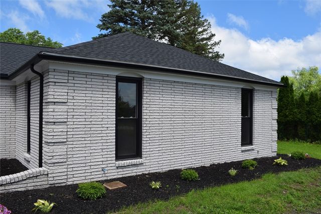 88 Stuyvesant Road, Pittsford, NY 14534
