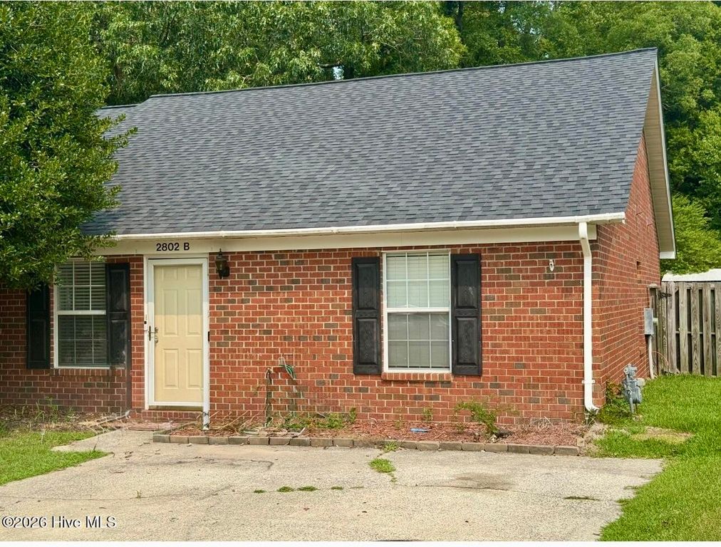 2802 Richard Drive B, Greenville, NC 27834