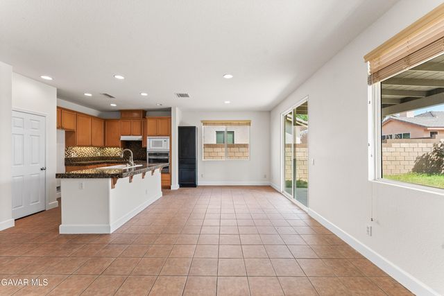 6304 Starview Drive, Lancaster, CA 93536