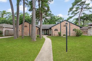 16911 Summit Oaks Lane, Spring, TX 77379