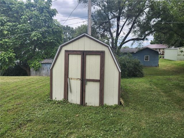 106 Kavanaugh Street, Trenton, MO 64683