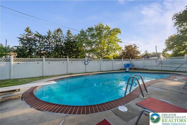 5560 Fairway Drive, Exeter Twp, PA 19606