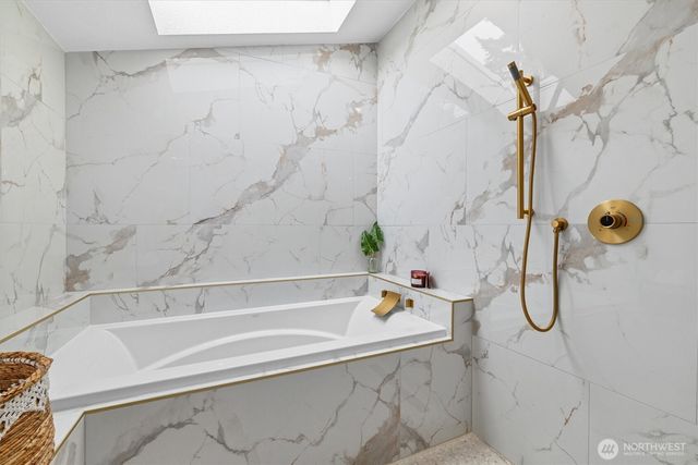 15329 104th Avenue SE, Yelm, WA 98597