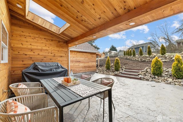 15329 104th Avenue SE, Yelm, WA 98597