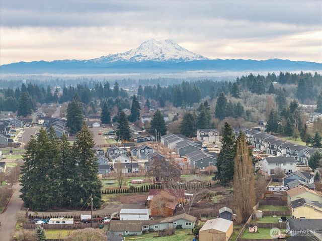 15329 104th Avenue SE, Yelm, WA 98597