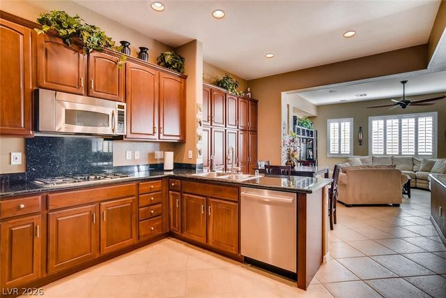 2467 Antrim Irish Drive, Henderson, NV 89044