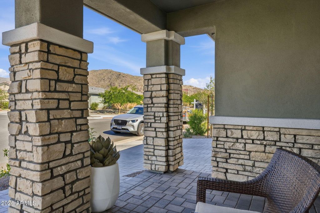 5597 N 206TH Avenue, Buckeye, AZ 85396 — photo 4