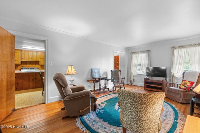 2402 Carey Road, Kinston, NC 28504