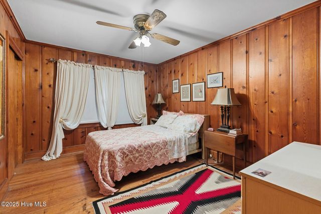 2402 Carey Road, Kinston, NC 28504