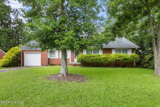 2402 Carey Road, Kinston, NC 28504