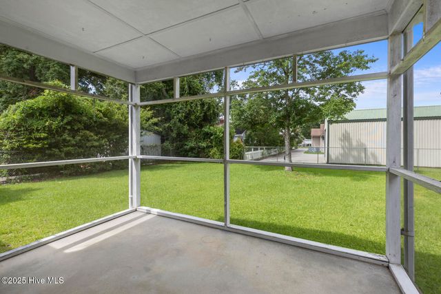 2402 Carey Road, Kinston, NC 28504