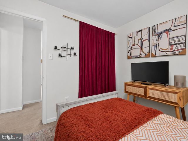 6 ERBITEA LN, New Castle, DE 19720