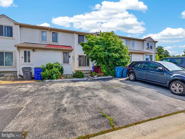 6 ERBITEA LN, New Castle, DE 19720