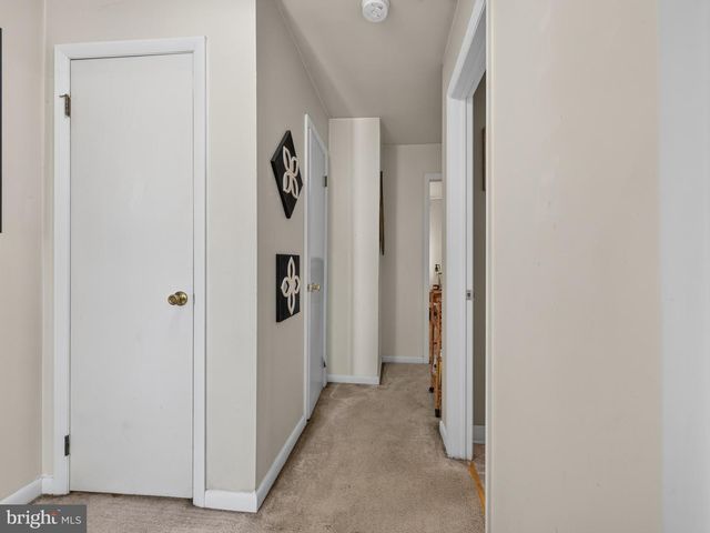 6 ERBITEA LN, New Castle, DE 19720