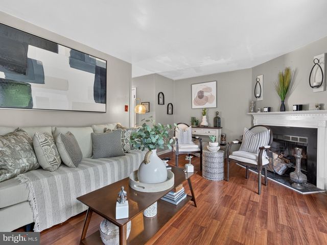 6 ERBITEA LN, New Castle, DE 19720