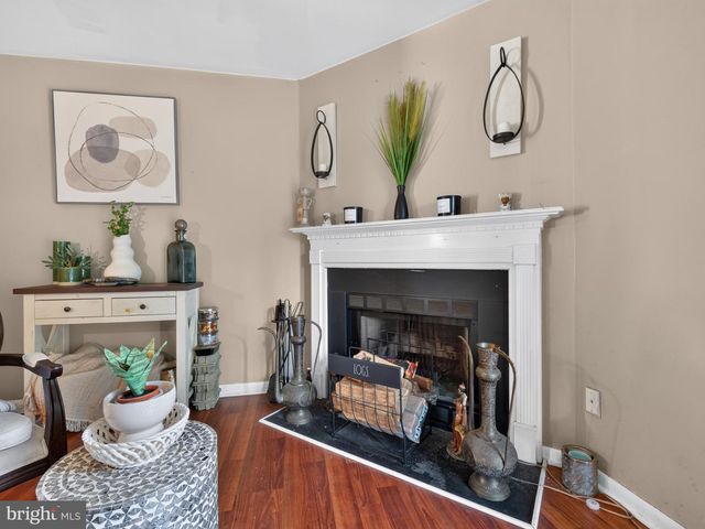 6 ERBITEA LN, New Castle, DE 19720