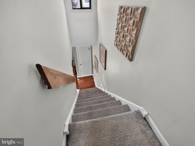 6 ERBITEA LN, New Castle, DE 19720
