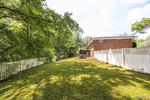 1299 Pin Oak Lane, Caseyville, IL 62232