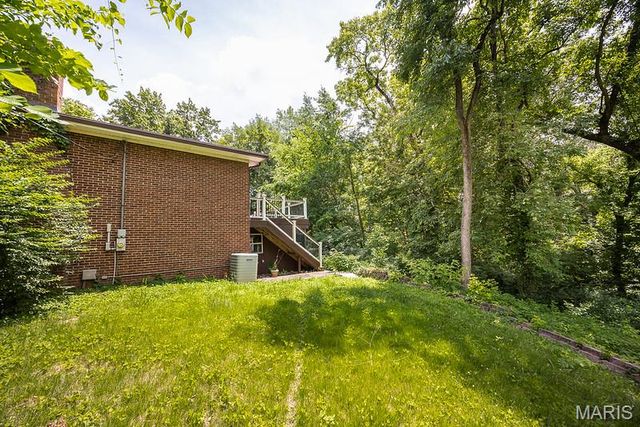 1299 Pin Oak Lane, Caseyville, IL 62232