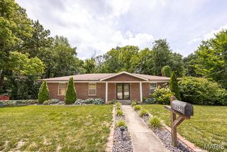 1299 Pin Oak Lane, Caseyville, IL 62232