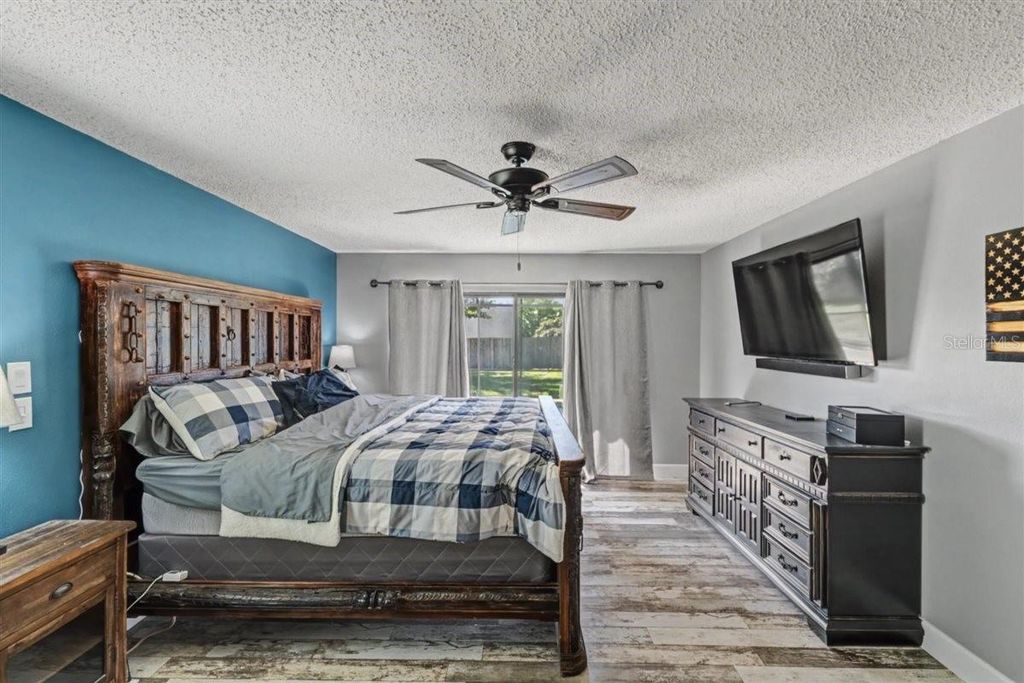 Image 22 of property listing at 1148 LAKE FRANCIS DRIVE, Apopka, FL 32712