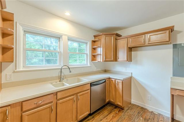 3349 Old Jonesboro Road, Hapeville, GA 30354