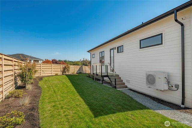 5414 Lasiandra Drive, Blaine, WA 98230