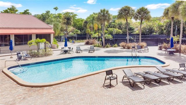 10003 Costa Del Sol Blvd E-67, Doral, FL 33178