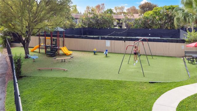 10003 Costa Del Sol Blvd E-67, Doral, FL 33178