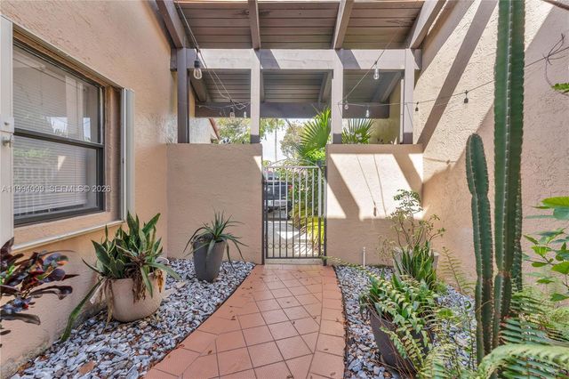 10003 Costa Del Sol Blvd E-67, Doral, FL 33178