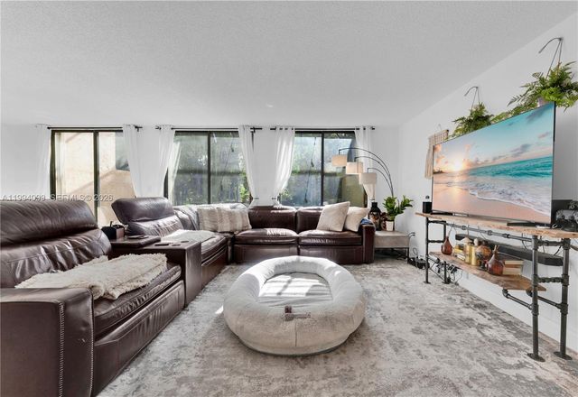 10003 Costa Del Sol Blvd E-67, Doral, FL 33178