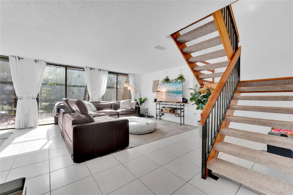 10003 Costa Del Sol Blvd E-67, Doral, FL 33178