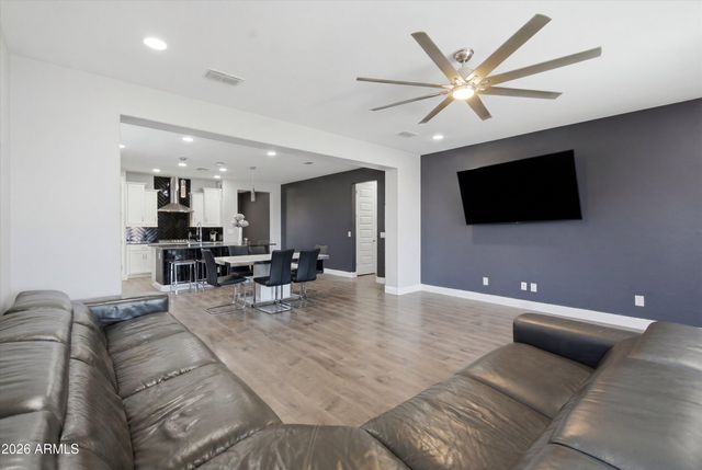 25669 N 161ST Avenue, Surprise, AZ 85387