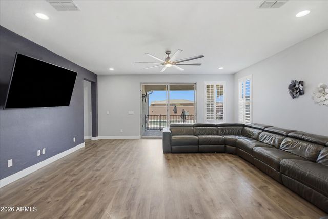 25669 N 161ST Avenue, Surprise, AZ 85387