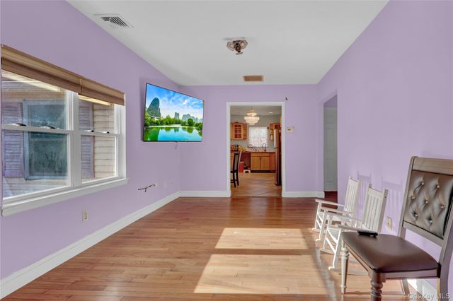 87 Vail Avenue, Riverhead, NY 11901