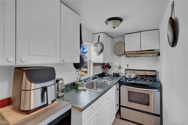 87 Vail Avenue, Riverhead, NY 11901