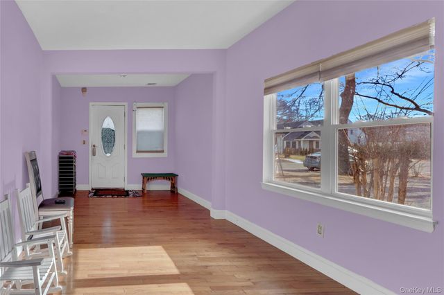 87 Vail Avenue, Riverhead, NY 11901