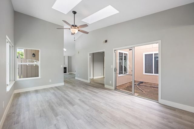 2238 Palmwood Ct, Rancho Cordova, CA 95670