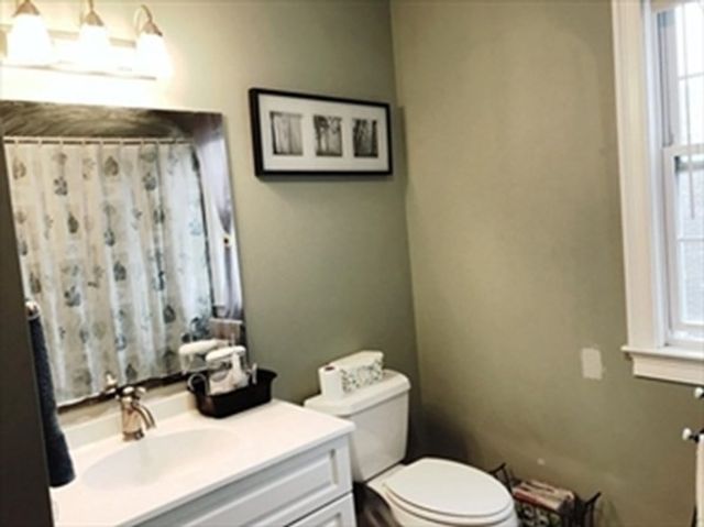 25 Hastings Ave 1, Waltham, MA 02453