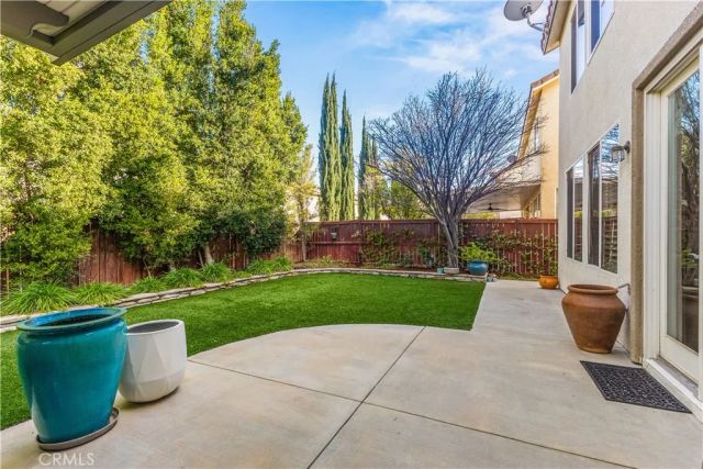 27224 Sterling Grove, Canyon Country, CA 91387