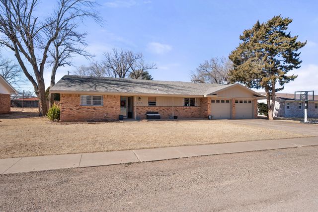 214 Smith Avenue, New Home, TX 79381