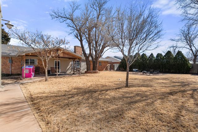 214 Smith Avenue, New Home, TX 79381