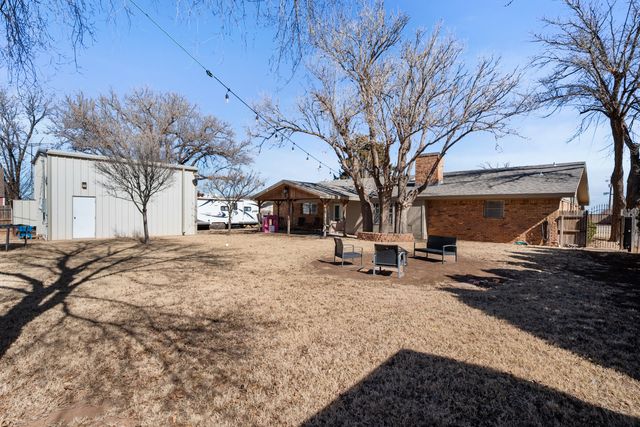 214 Smith Avenue, New Home, TX 79381